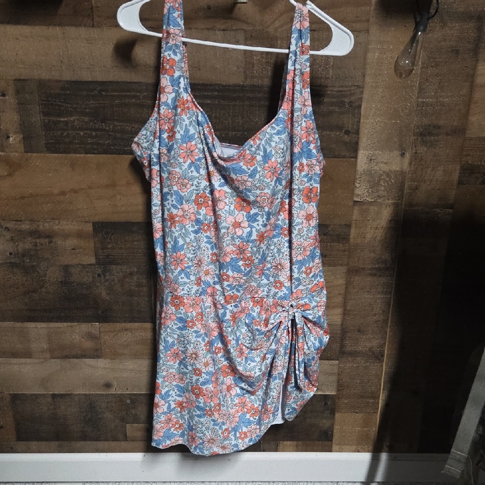 Floral Sleeveless Dress with Knot Detail
